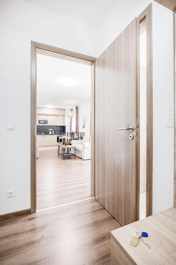 211 / 1 Bedroom / Modern Condo In City Center Budapest Bagian luar foto