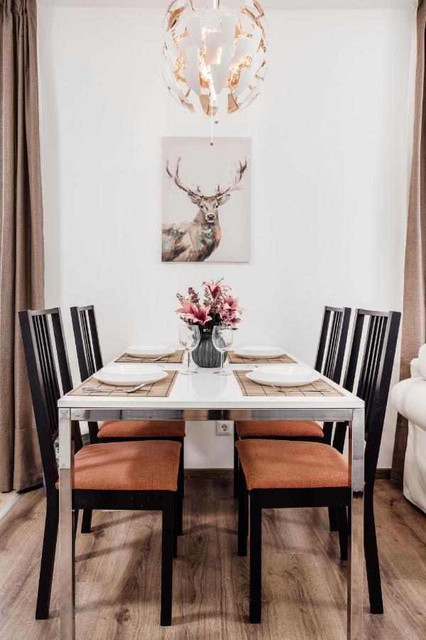 211 / 1 Bedroom / Modern Condo In City Center Budapest Bagian luar foto